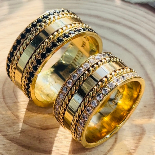 Alianças em Ouro 18k - Modelo Sol Dourado - Cód. 1004 - Imagem 3