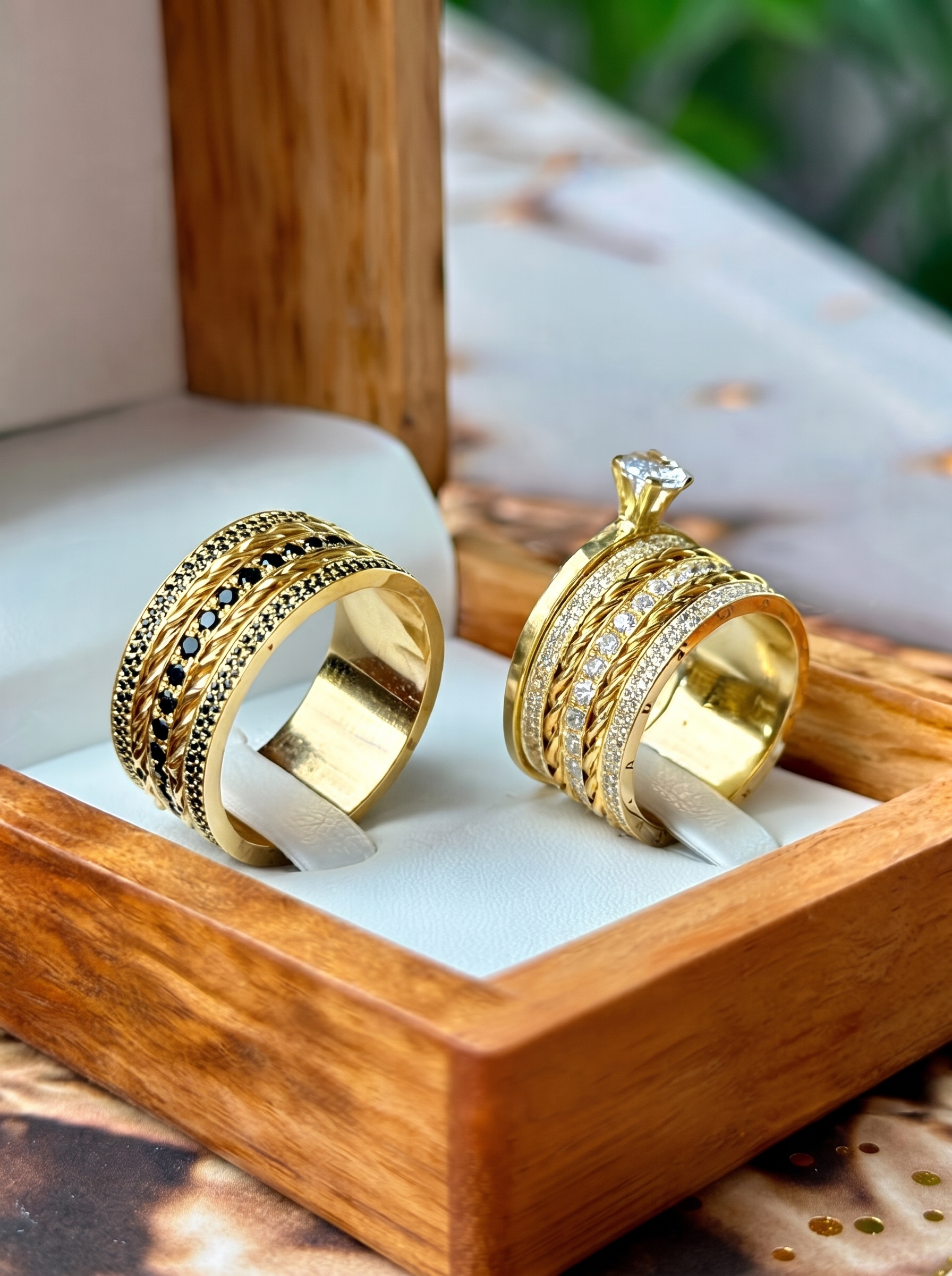 Alianças de Casamento em Ouro 18k - Modelo Munique - Cód. 1016 - Imagem 3