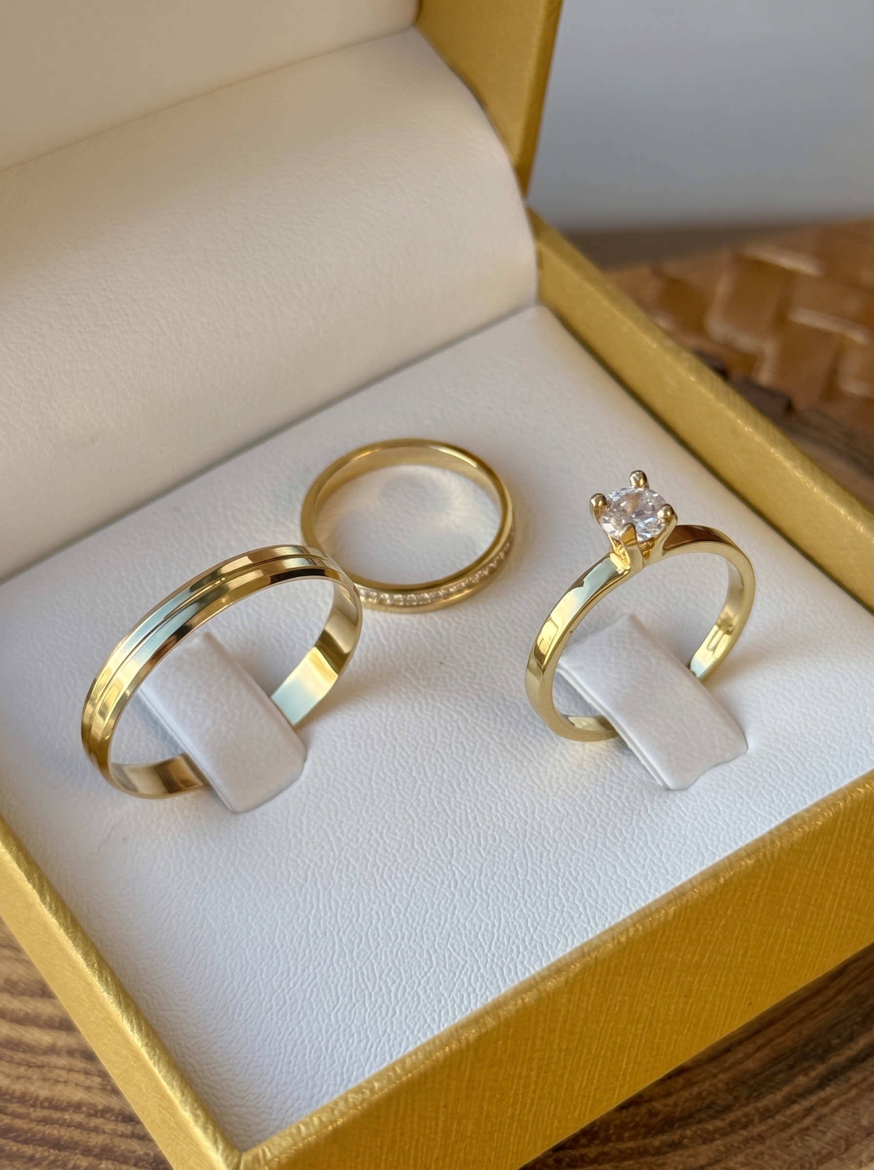 Alianças de casamento em Ouro 18k - Caraíva - Cód. 1044 - Imagem 2