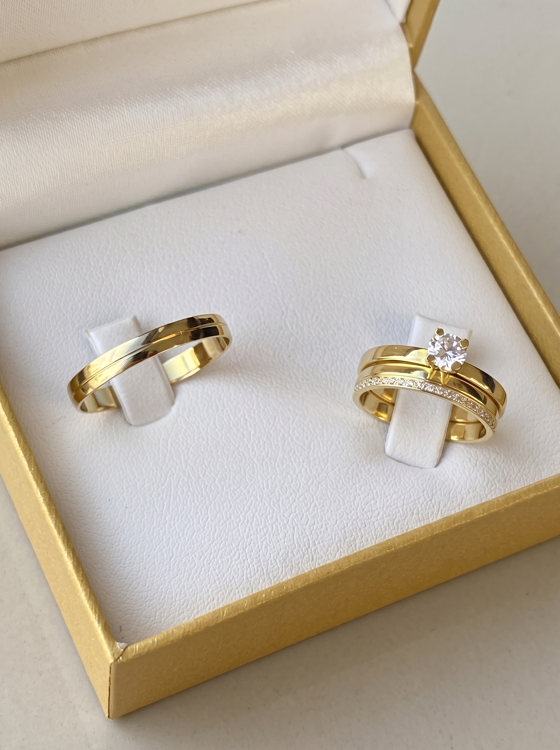 Alianças de casamento em Ouro 18k - Orvalho do Vale - Cód. 1013 - Imagem 2