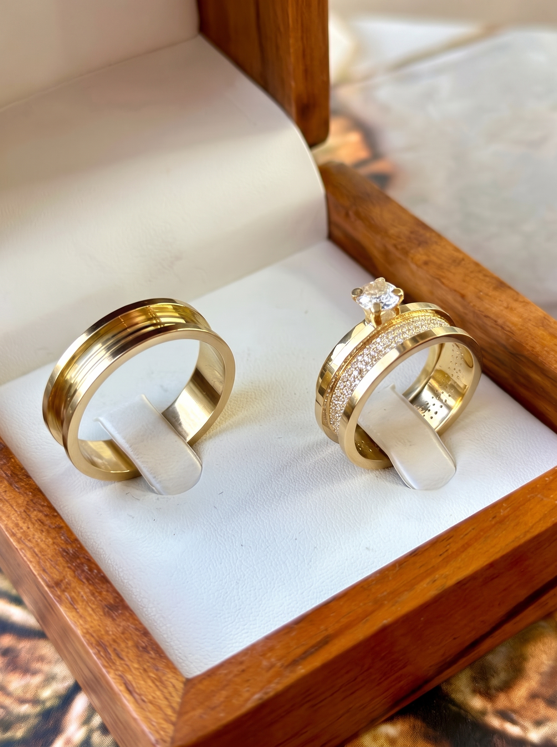 Alianças de casamento em Ouro 18k - Modelo Centelha - Cód. 1021 - Imagem 3