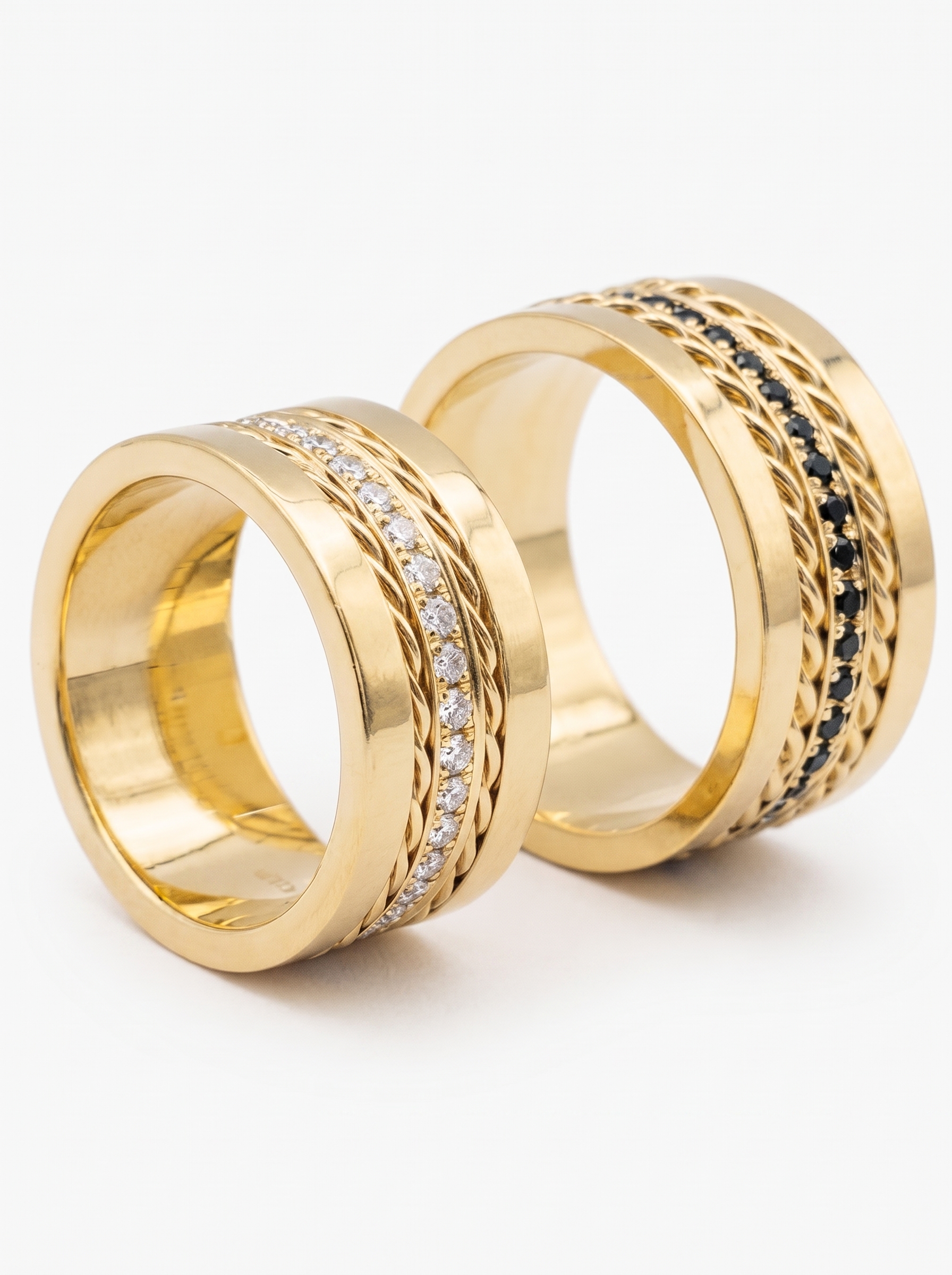 Alianças em Ouro 18k - Modelo Trancoso - Cód. 1020