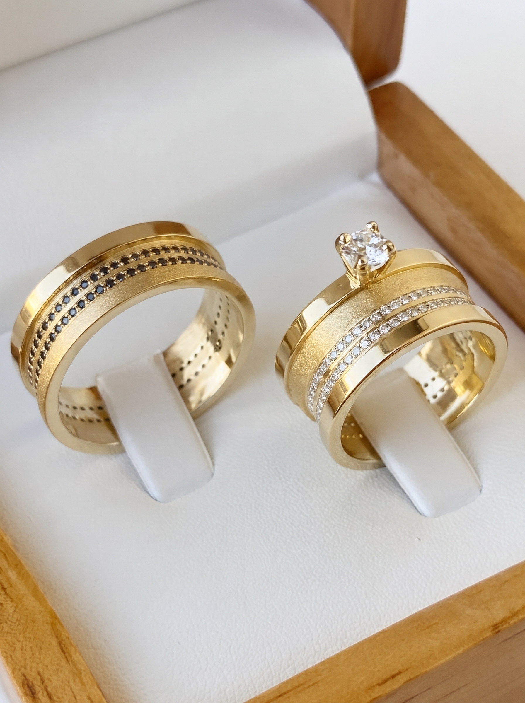 Alianças em Ouro 18k - Modelo Ilhabela - Cód. 1027 - Imagem 2